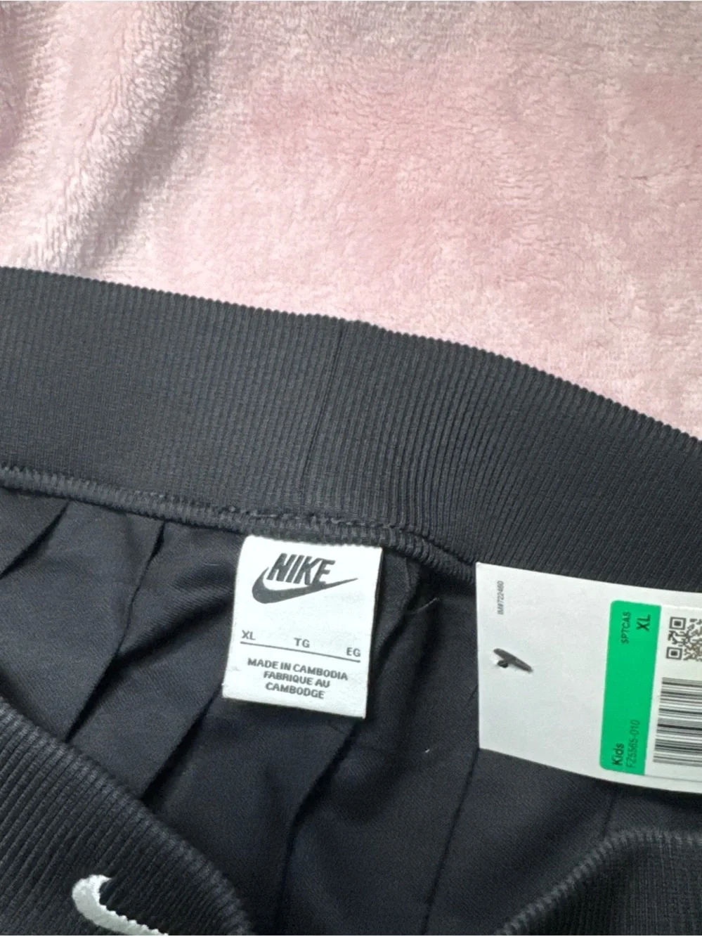 Nike Black Pleated Skater Mini Skirt